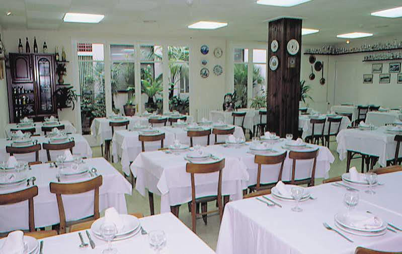 Hostal Regina Бланес Екстер'єр фото